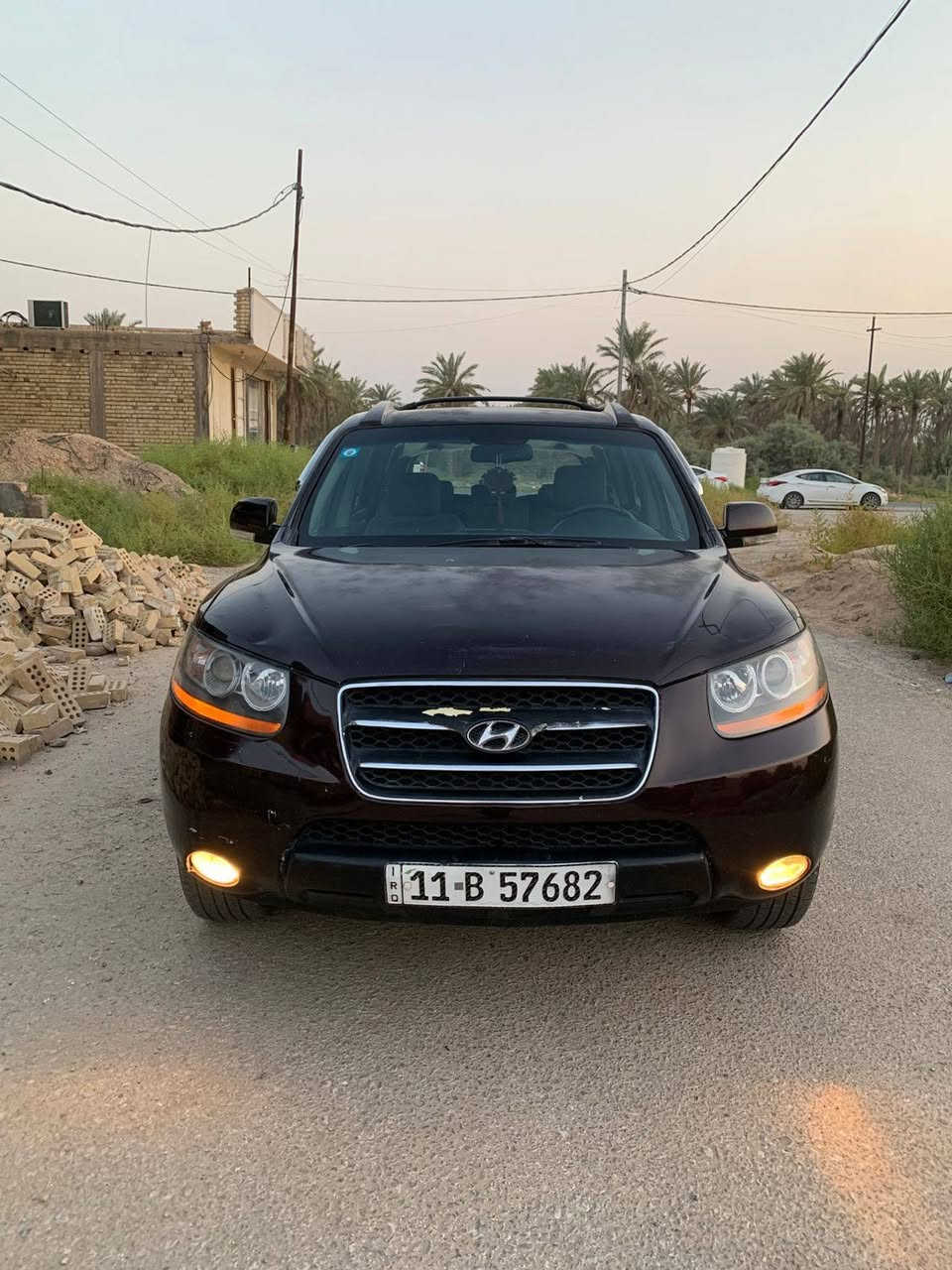 السلام عليكم للبيع هونداي سنتافيه 2009 خليجيه بيه صبغ جاملغ امامي وشبر يم جاملغ خلفي بيه سونار كير مكينه حداديه تبريد كفاله سياره جاهزه مابيه كل نقص 7راكب 3قطع تبريد محرك 6سلندر فتحه كشنات كهرباء  سياره جاهزه لون كرزي بسمي سنويه وهزه جدد السعر 105 وبيه مجال بسيط مكاني بابل المحاويل هاذه رقمي ***********
