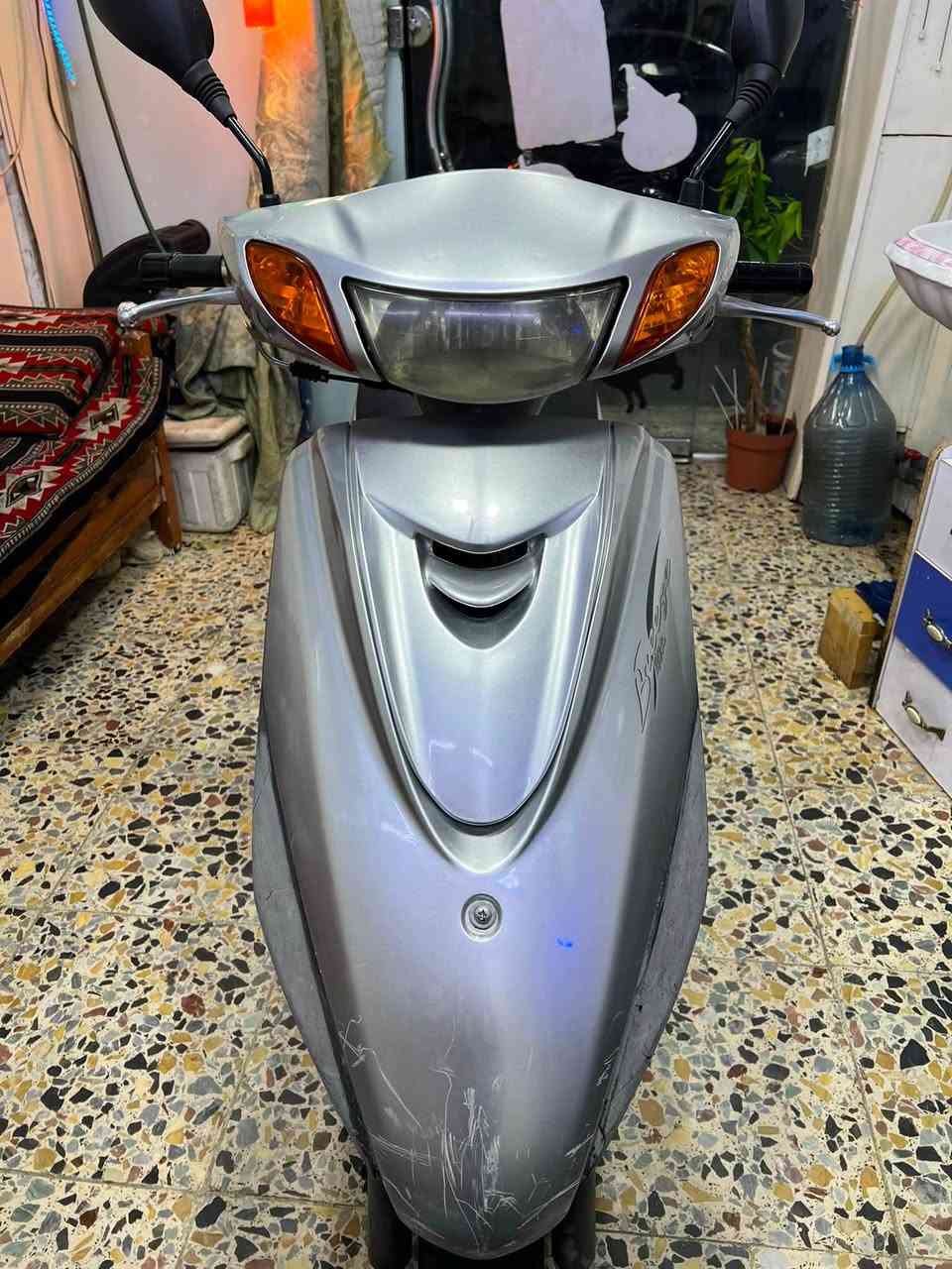 للبيع بريز كفاله عامه اي نقص مبيها مكينه خرسه شك الماع شلعه معدل فول كابريتر اصلي فشكه اصليه دزلجه كيجات كهربايات كلها شغاله السعر 700وبيها مجال بصيط عنوان الاعظميه شواي يتصل ***********
