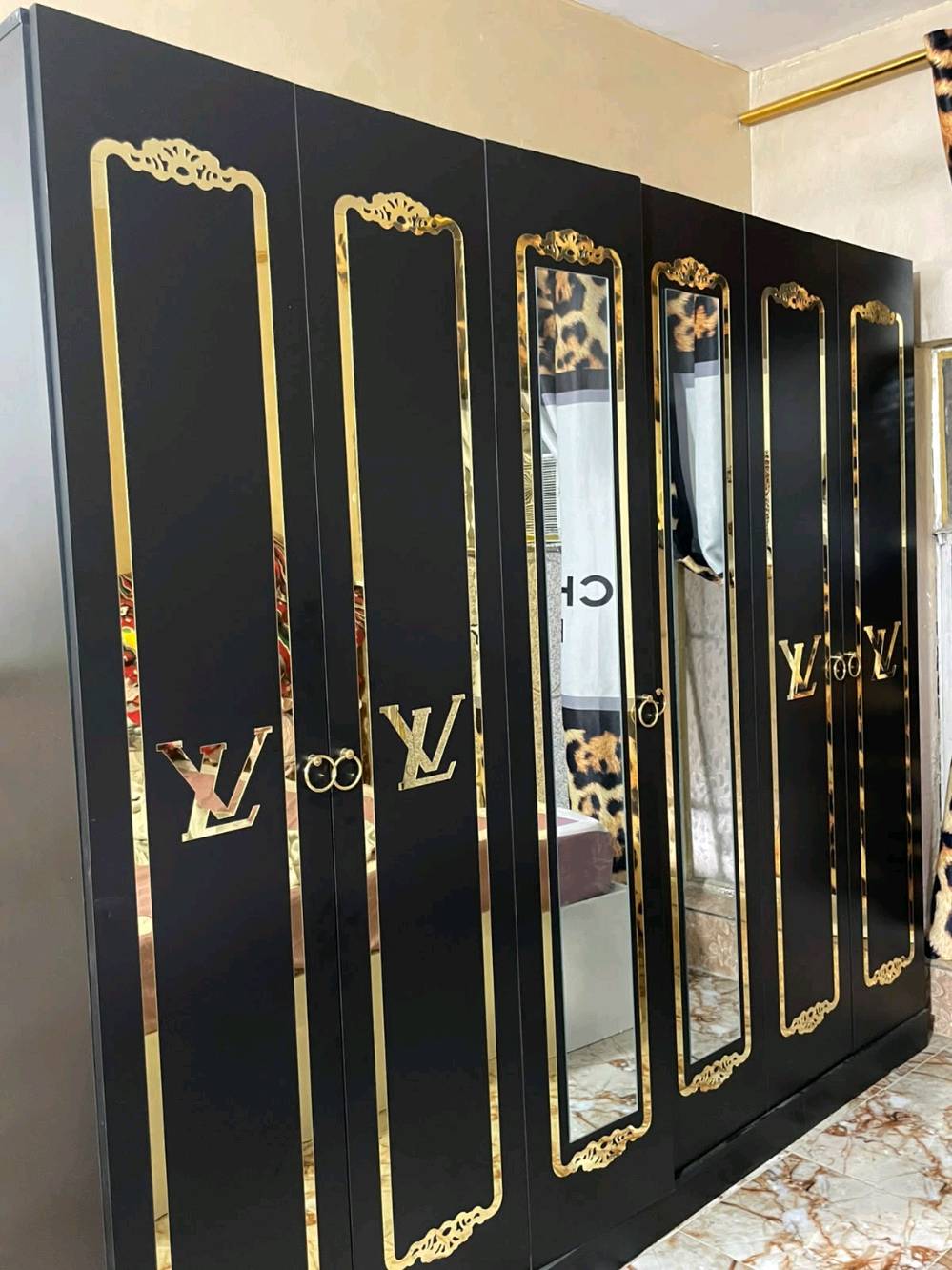 غرفة • للبيع • بغداد