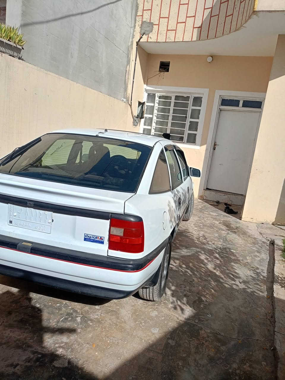سياره للبيع موديل 92 جاهزه شرط التحويل محرك 20 رقم الموبايل ***********//***********

