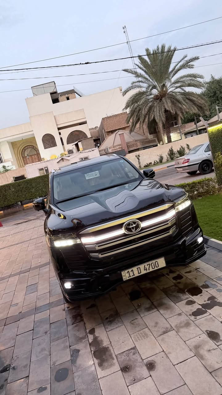 لاندكروز لمتد • ٢٠٢٤ • ١٠٠٠٠ كم