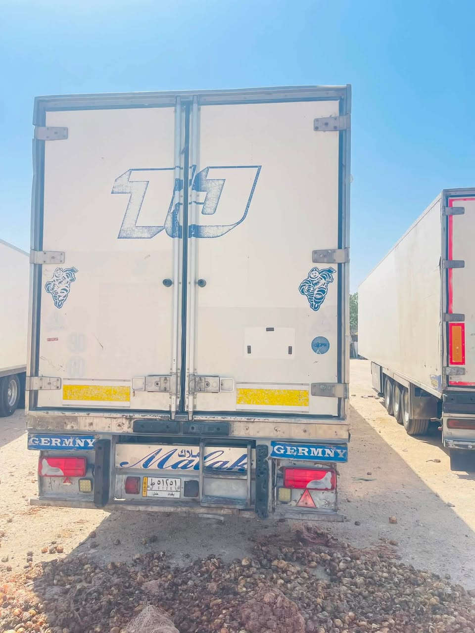 براد شيرو سمك ٧ارتفاع ٥٠جهاز جديد توه مشدود غاز ١٣٥تخم تاير السعر ٧٥
***********
