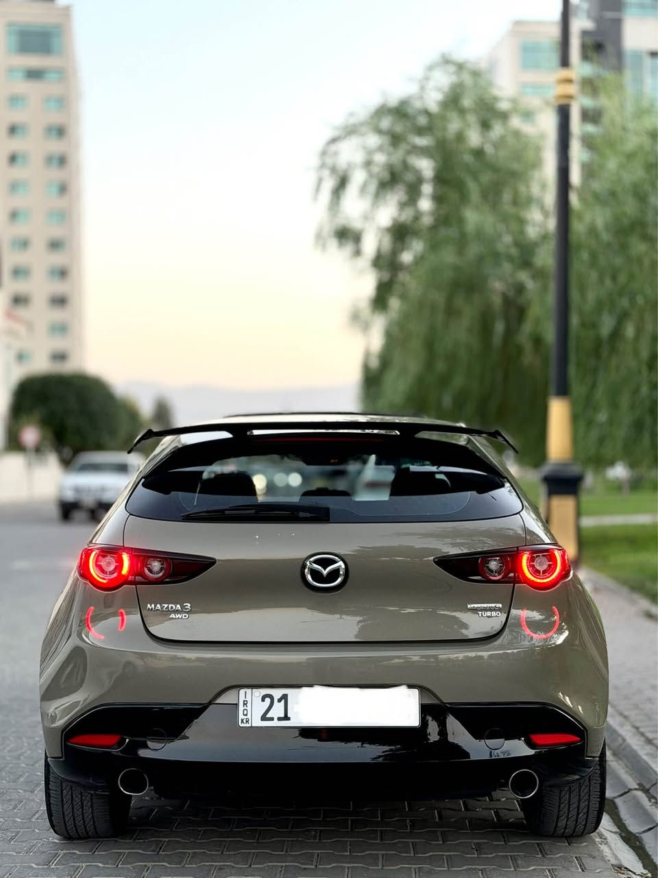 mazda 3 carbon torbo 2024
نمونە لە جوانی 
رەنگی عەسکەری دانسقە 
پێش کەپس 
سڵاید 🌚
ڕادار ٣٦٠ 
کامێرە 📷 
کوشن جڵد ( کارەبایی _ کوشن خەزنی ناو قەیسی و شاموا و جڵد )
ماوەی ڕۆیشتوو تەنها ٢١ هەزار 
دەبڵ ئەکسل
مەکینە دوونیوی تۆڕبۆ 🔥🔥
ڕەقەم و سەنەویی و ژینگەی تازەیە 
ئێرباگ بەس شانی سایەق 
گێڕ و مەکینە و کارەباییات و ئەکسل و تەقە و ڕەقەو دار و بەرد بەشەرت 💯
بۆیاخ تەنها دوو پارچە ( دەرگایی دوای سایەق ، چەمەلەغی دوای سایەق ) 
سەیارەکە نموونەیە لە جوانی 
بۆ ڕەقەم شانسی نامە بنێرە 
نرخی 149 گەڵا و مامەڵەیەکی برایانە 
📍سلێمانی
***********
*********** السليمانية, العراق
