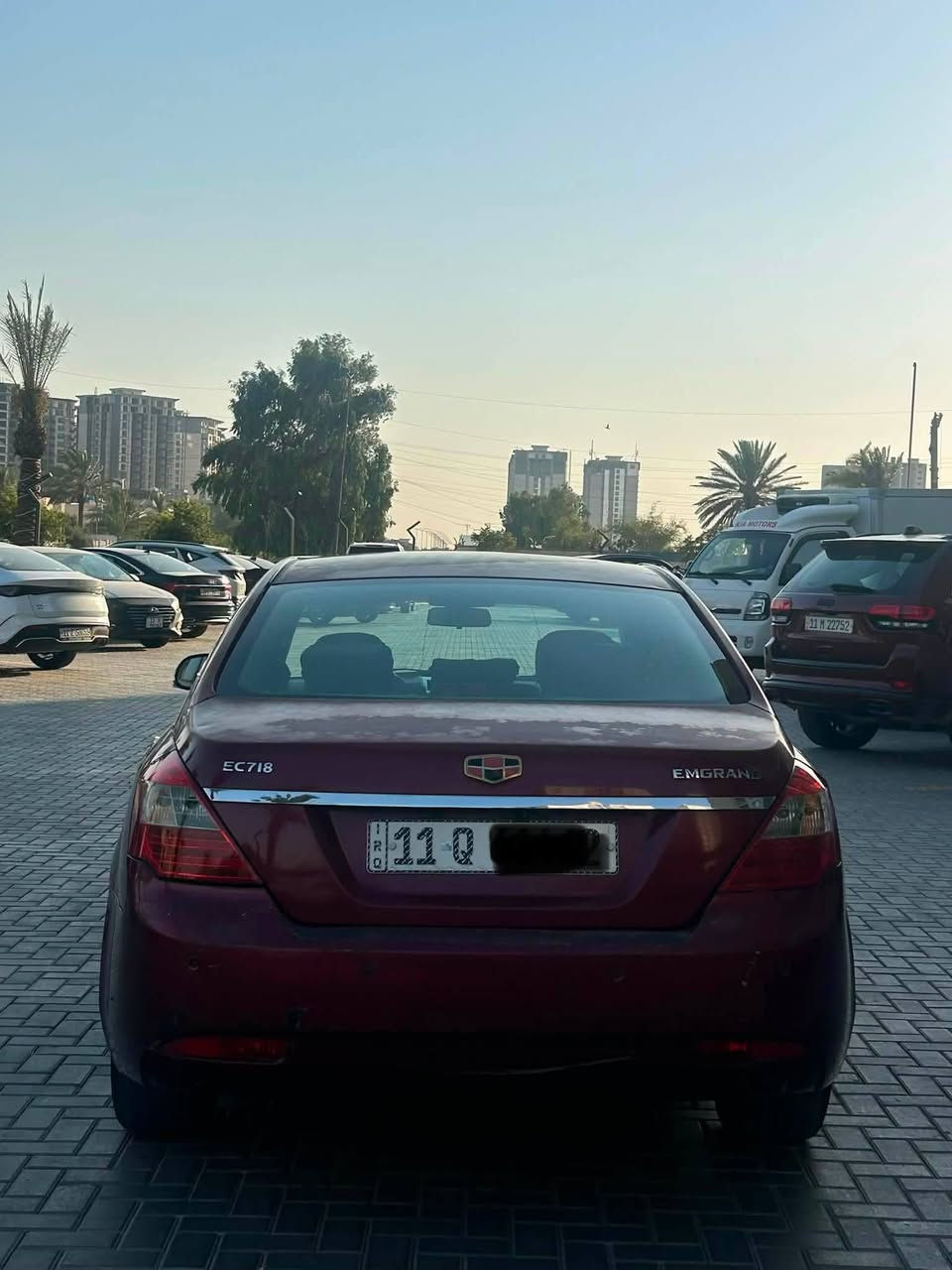 السلام عليكم للبيع سياره امكراند ٢٠١٣ سياره جديده مابيه اي نقص رقم بغداد باسمي كير مكينه صدر امامي خلفي تخم تاير تبريد ثلج تدفئه كشنات جلد بلاد فتحة سقف كهرباء جاهزه مكينه ١٨٠٠ كير اوتو اشاير بلمري بيها بس جراد مثل ماواضح بالصور عنوان بغداد الدوره *********** سعر 50$
