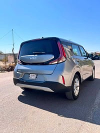 🚘 كيا سول Kia Soul 2024 LX 🇰🇷 حادة موضح بلصور   ماشي٢٣   🔹 المحرك: 2.0...