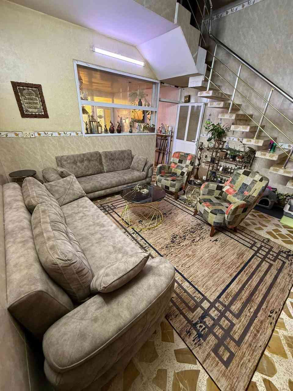 كنبة • ماركه