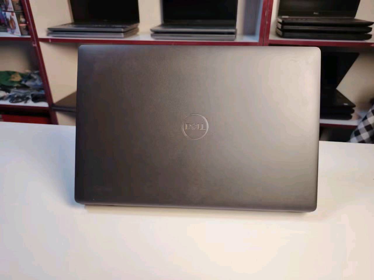 جهاز مرتب وقوي بمعالج Core i7 H  جيل 9 — 💰وبسعر  380 الف  فقط🔥

💻  Dell Latitude 5401
⚡ Core i7 H| الجيل 9
🧠  16 GB DDR4 | قابل للتطوير
💾  256GB SSD M.2| قابل للتطوير
🖥️ 14 
 ✨8 GB Intel Graphics| كرت شاشة مدمج(داخلي)      

✅ يفيد للدراسة، البرمجة، الأوفيس،المهندسين

🛡ضمان اسبوع مع وصل ضمان يضمن حق الزبون 
🚕التوصيل مجاني لجميع المحافظات
🎁ملحقاته: 
🔌شاحنة اصلية
🖱ماوس 
💼حقيبة
📩 التواصل واتساب :***********