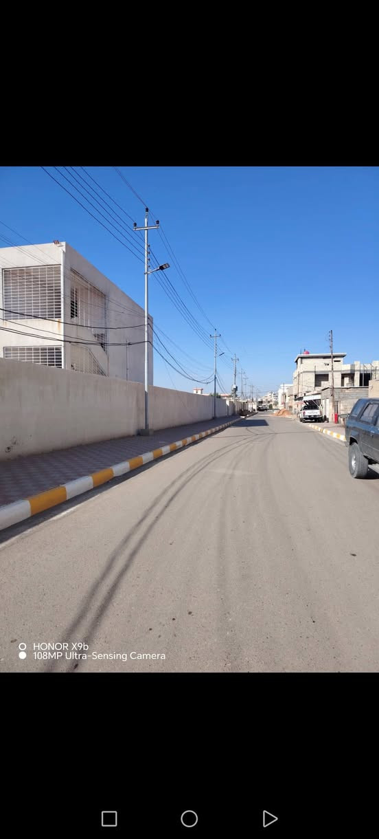 بيت للبيع الرمادي 
في دور المخابرات قرب جامع محمد الفاتح
يصلح للإيجار ويصلح قطعه
مساحه 400 طابو صرف 
الي يحب يشتري 200 حسب الإتفاق
شارع 6
سعر المتر 600

للأستفسار اتصل *********** اومراسلة الصفحه

نص مكتوب في الصور:
- HONOR X9b
- 108MP Ultra-Sensing Camera
- O HONOR X9b 108MP Ultra-Sensing Camera
- HONOR X9b 108MP Ultra-Sensing Camera