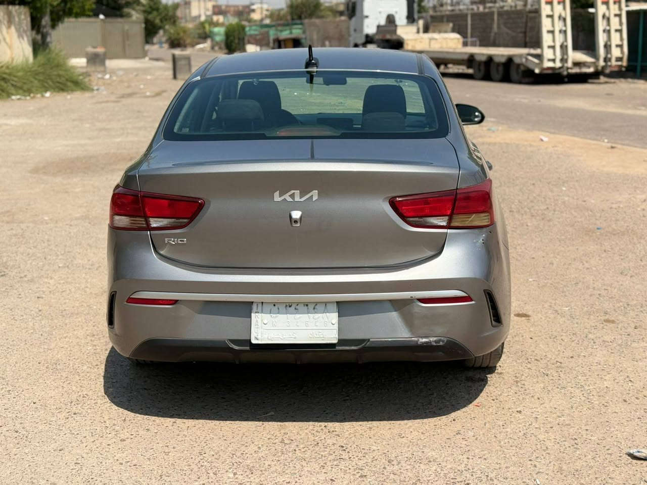 سلام عليكم 
كيا ريو موديل 2022
رقم بغداد معوقين 
حادثه جاملغ وبنيد 
مواصفات 
شاشه 
كامره 
تحكمات فول 
بيه منظومه غاز 
كير محرك صدر تبريد كله مكفول
السعر 84 ورقه وبيه مجال قليل
مكان سياره بغداد حبيبيه 
اتصال على رقم*********** بغداد, العراق
