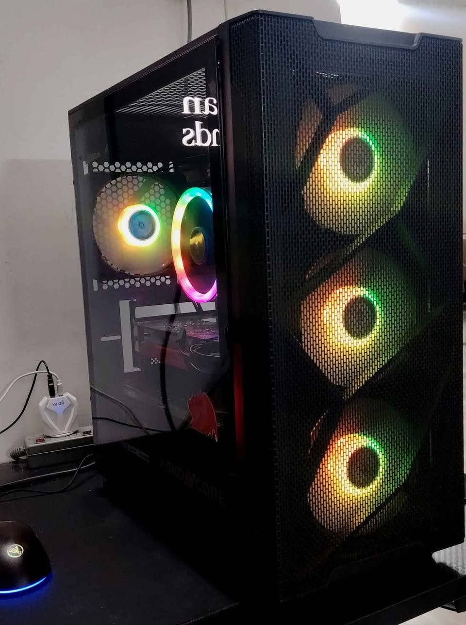 تحية طيبة للجميع 
متوفر كيس للبيع ملاحضه المعالج كلش قويي
السعر ٣٨٠ الف شامل التوصيل 

CPU INTEL XEON E5 2680 V4 14 CORE 
COOLER CPU 120M RGB 
M. B QIYIDA X99 DDR4 XEON 
RAM 16 GB DDR4 3200MHZ 
GPU GTX 1650 4GB COLORFUL 
CASE BLACK ABKOA VCORE X4 FAN RGB
POWER 550 W PLUS 80 BRONZE 
SSD 256 GB 

مكاني موصل توصيل موجود 
للتواصل *********** واتسب موصل, نينوى
