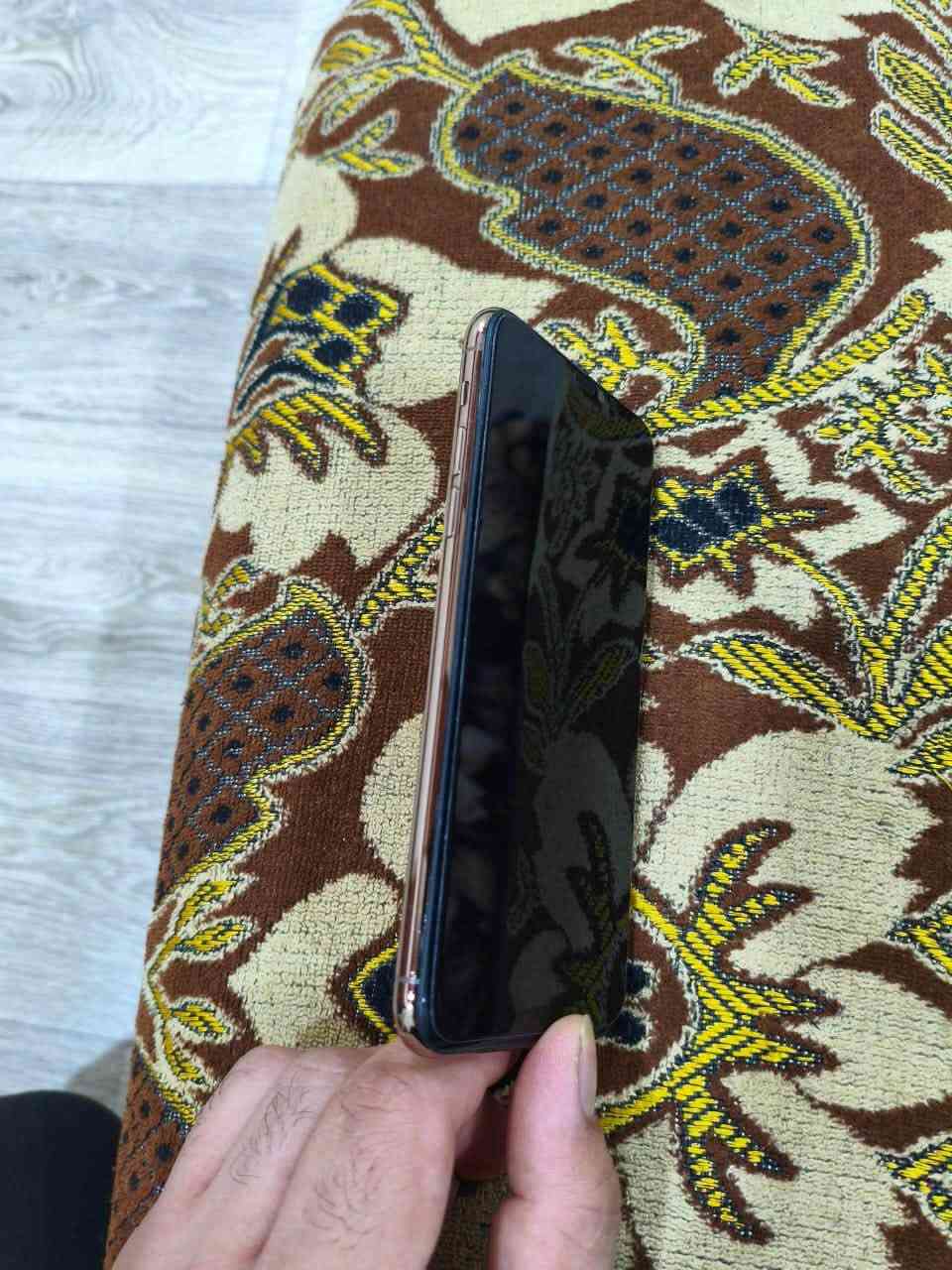 سلام عليكم آيفون 11 برو ماكس الجهاز نضافا 100/100 الجهاز مفتوح البطاريه امفلته ورجعو صمقوها الجهاز مابدل بي اي شي البطاريه 83 الجهاز حلو ونضيف سعر 325 وبي اشوي مجال حك الجيه الي مايشتري لا يراسل ***********
