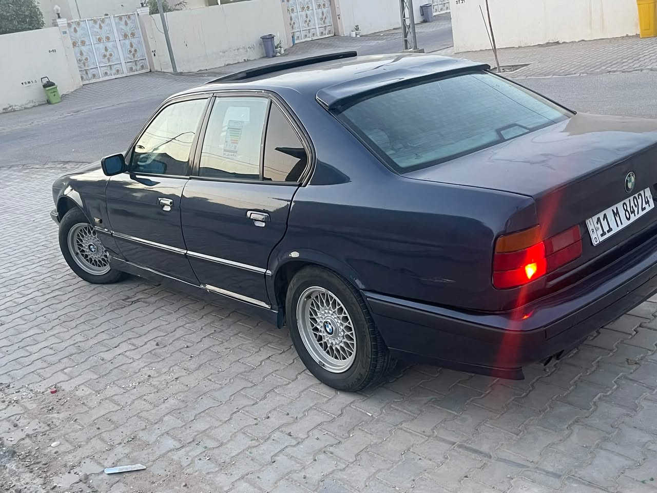 سلام عليكم ورحمه 
للبيع بي ام ٥٠٠
رقم بغداد نكليزي سنويه لل ٢٨
محرك مسكر 
مديل ٩٢
محرك كير كفاله 
فتحه طكتين
كير اوتو 
تخم تاير جديد
حداديه جديده
مكفوله من ظربه 
كهربائيات كلها شغاله
مابيها اي نقص 
مكاني نجف السعر (٥٢)***********
