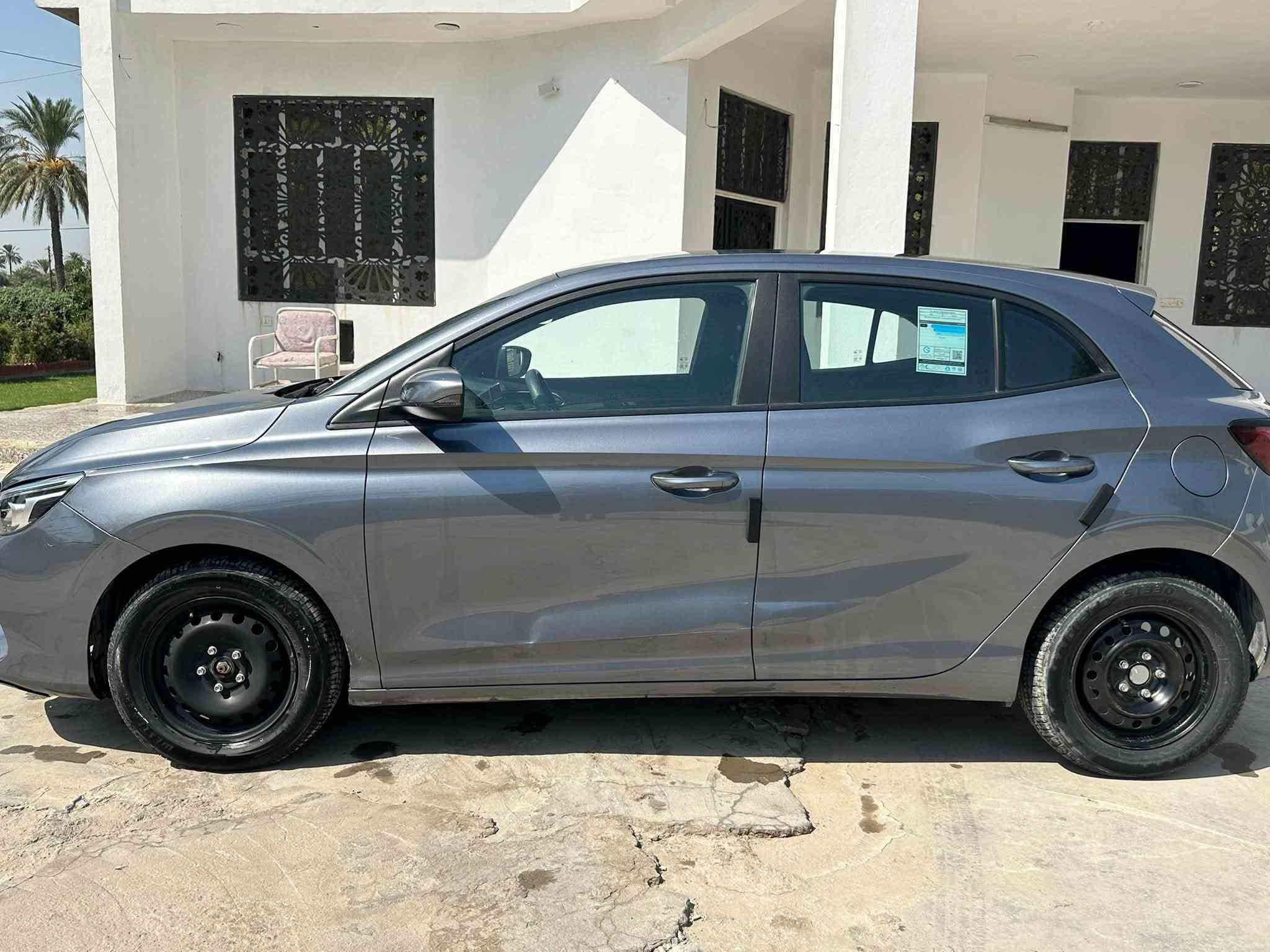 السلام عليكم 
MG3
2025
ماشيه 15 الف اخت الزيرو
محرك 1500 تنفس طبيعي شرط بدون دوانز 
كير محرك لوك بيه طخه بسيطه بلجاملغ وحافه البنيد بس رش ورصعات بسيطه  السياره خير من الله بعده جديده وسعره كلش مناسب والف عافيه علياخذه للاستفسار *********** السعر 95 $وبيه مجال بسيط اذا شراي وتدلل وشكرا
