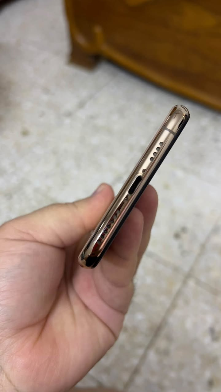 ايفون xs ماكس • ٢٥٦ • شاشة مبدلة