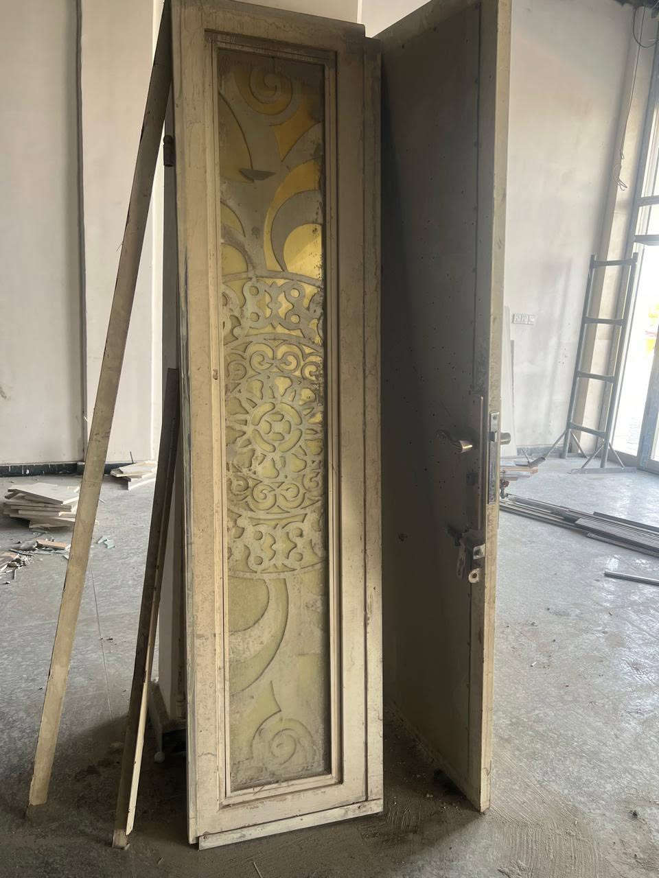 باب طلاكه وربع قياسه 160*220 تفصال شخاط ثقيل وسي ان سي مغلف جام  للبيع بسعر مناسب 
المكان البصرة القبلة قرب فلكة البريد  
***********
