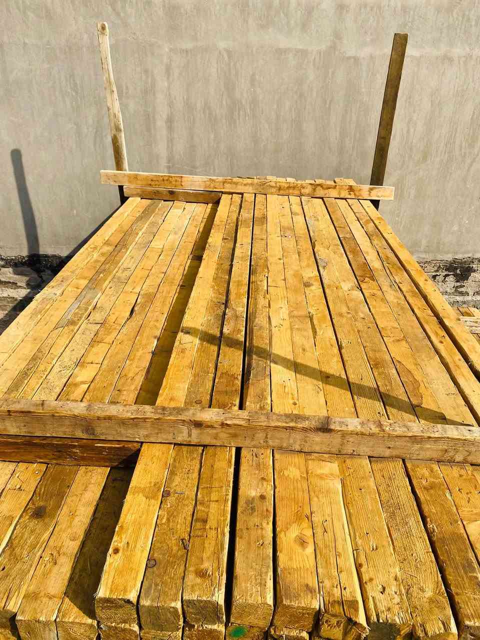 سلام عليكم سير طول 4متر 4*4+لوح 4متر  لسعر مناسب جدااا مكاني حله للتواصل ***********
