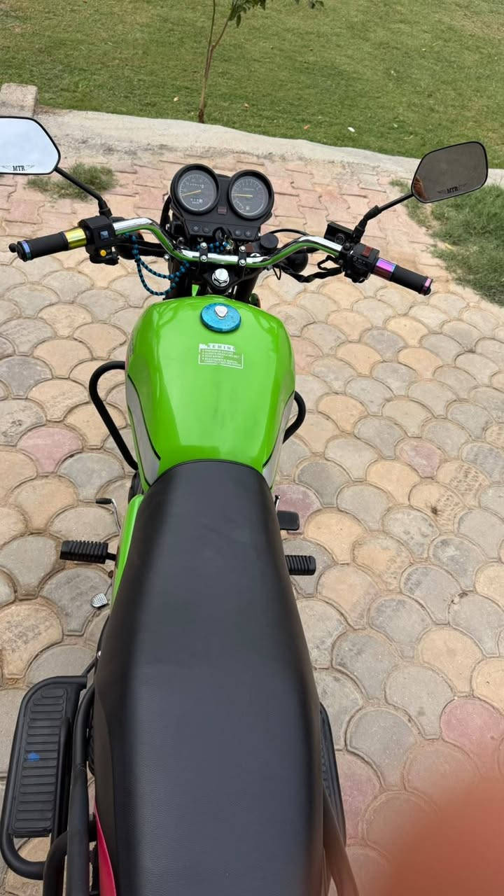 دايون نفخ • ٢٠٠ • ٢٠٢٣