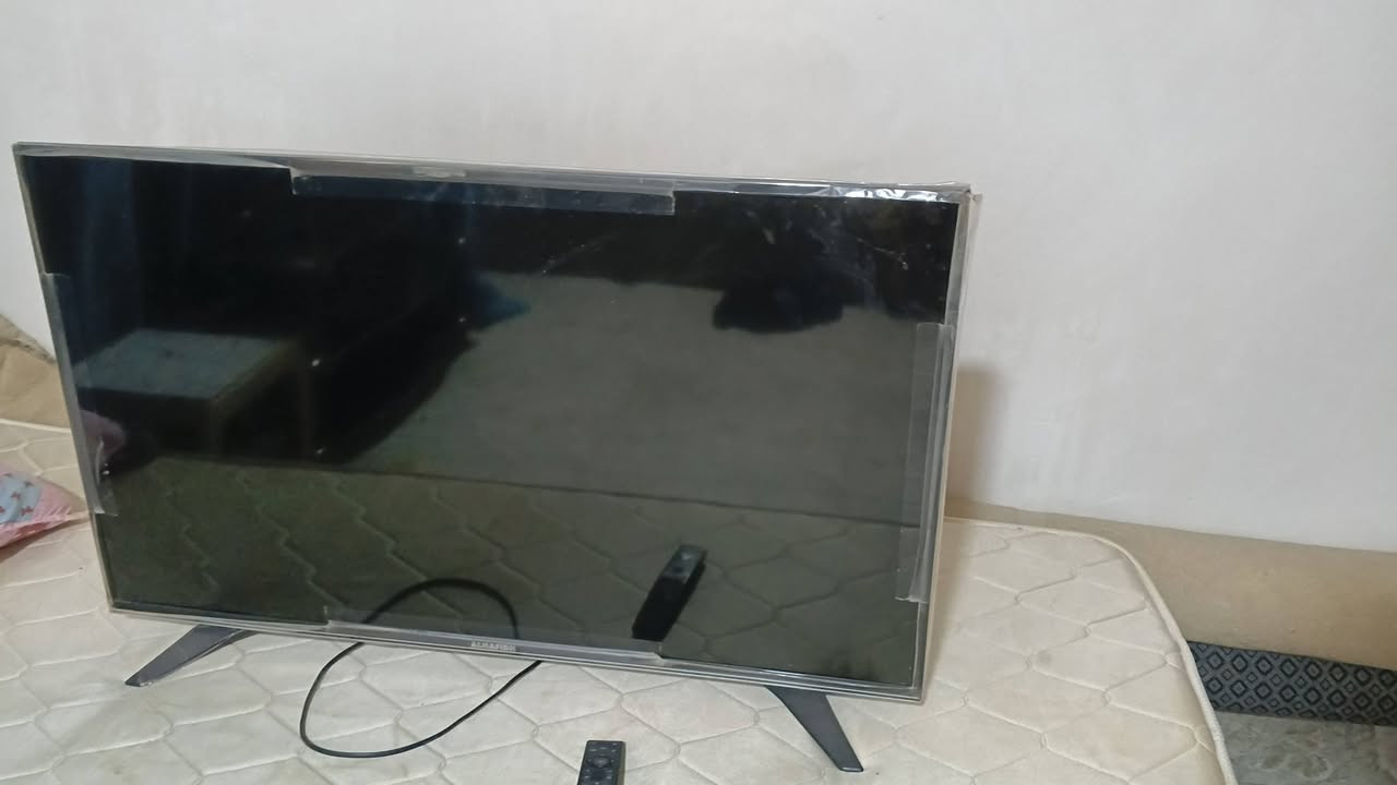 شاشه للبيع 43 فحم عنوان كربلاء سعره 20 /***********
