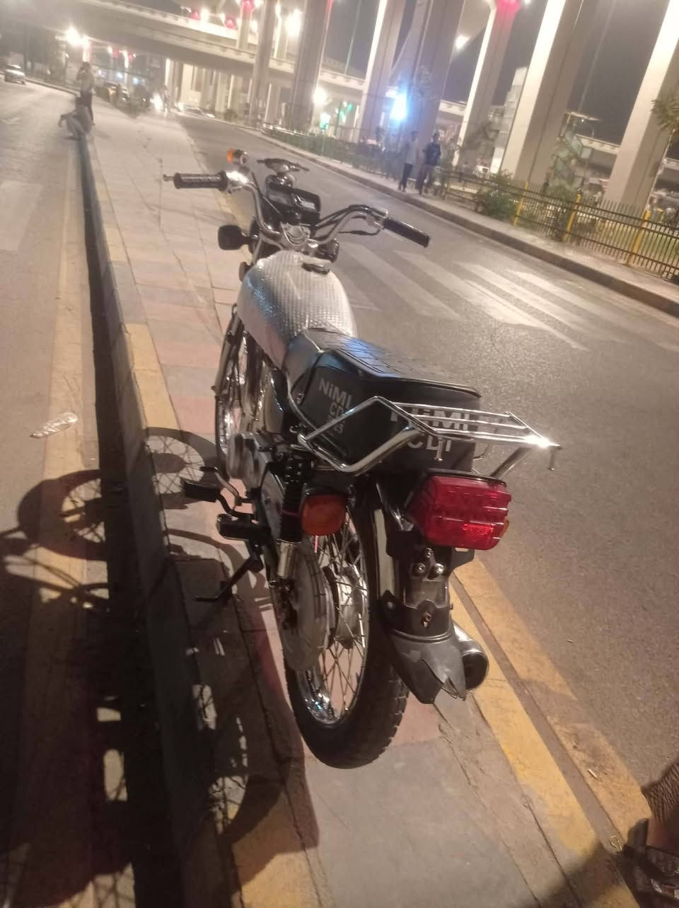 سلام عليكم نامه متياز مديل 27 ستعمال قليل اوراق سكنر كامله نضافه فووول كفاله عامه مكينه ع سحك شرط تفحص اله تاخذ كهربائيات شغاله مزوده لايت زنون ونشرات السعر 750 وبيهه مجال اتصال مكاني سماوه *********** واتساب
