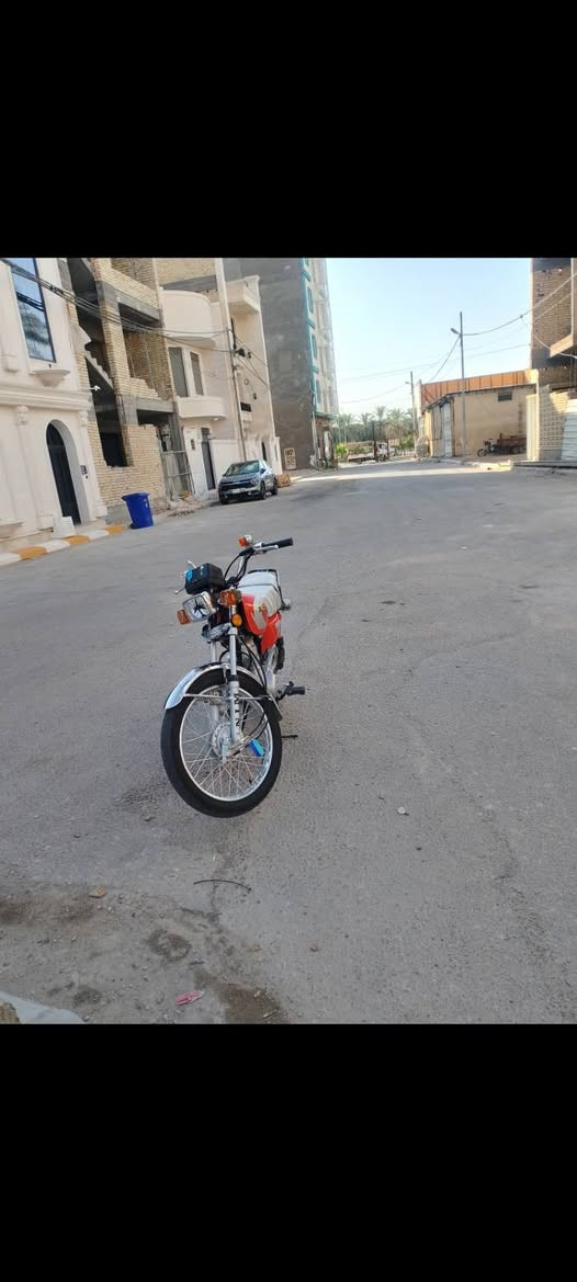 ***********
انوار كربلاء بحي الامام علي يم اسواق برتقاله 
825 قفلها الدراجه قفل
