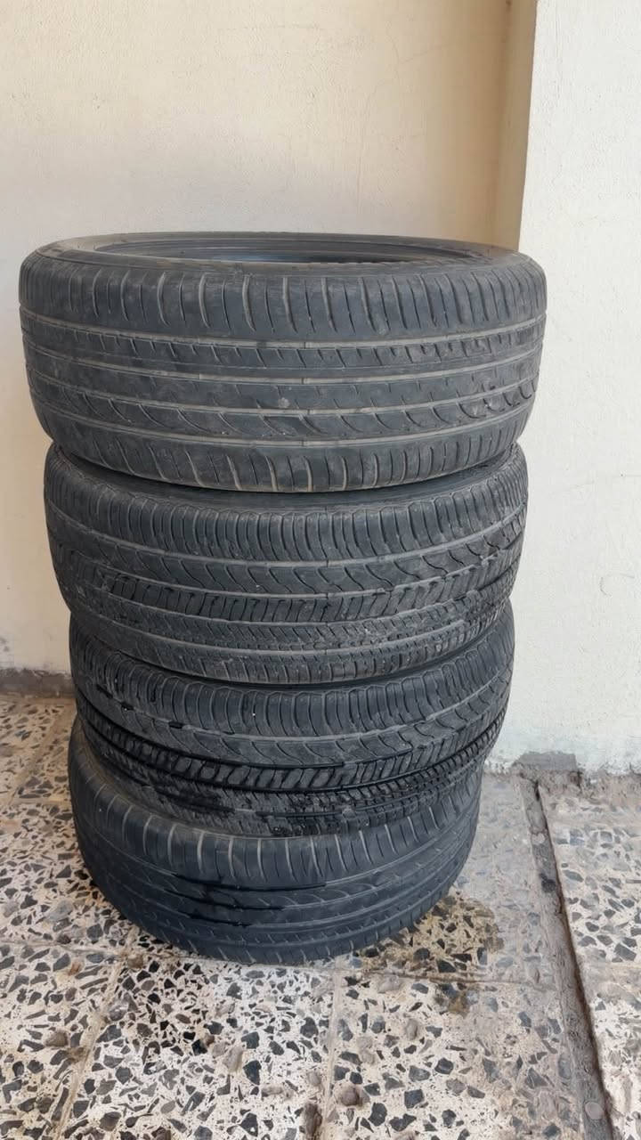 السلام عليكم تايرات سوناتا ١٧حجم ٢٢٥/٥٥/١٧ قيمو واخذوهن الي يفيدنه *********** مكاني نجف

