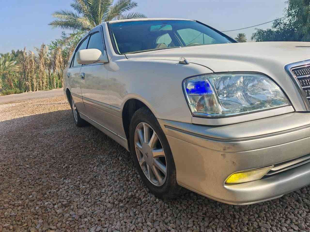 تويوتا كراون ملكه 2002 رقم كركوك انگليزي
مكفوله من ضربه وگص ونقل جثه واصوليات. 
مواصفات السياره: 
تحويرة نجف فوگ وجوه
مكينه D4 الكبير كرستال اصل
اربع دكم اصل 
تبريد امامي خلفي 
ثلاجه خلفيه 
دبل شاشة
مري شفط + تحكم ستيرن 
كشنات كهربائية 
 ستيرن كهربائي + خزن 
لايت زنون اوتماتيك + كهربائيات في وضع ممتاز 
ويل نجمه 
مانع انزلاق + ABS 
برده خلفية
السياره بأسمي سنوية نافذه لل 2029
مشروع وطني 
السيارة جاهزة تحتاج فقط حدادية 
عنوان السياره نجف ناحية الحرية  
غير متواجد ع الفيس فقط اتصال
***********
السعر 135 وبيها مجال للشراي
