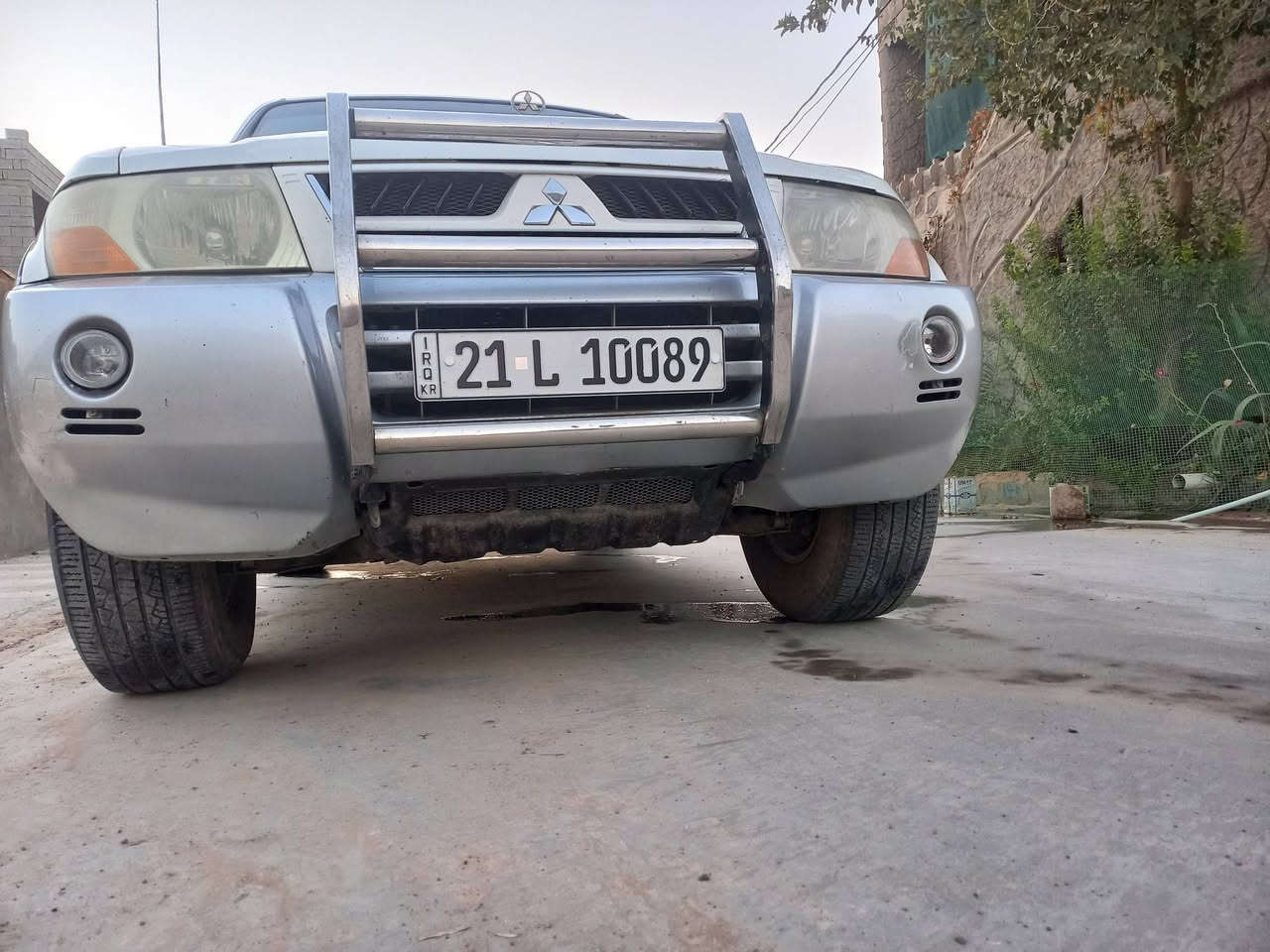باجيرو للبيع  2006 بانزين ومنضومة غاز سيارة عالبلاد رقم سليمانية رقم جديد وهزه جديدة سنوية بأسمي شرط تحويل 
حجم المحرك 3000 محرك بلادي تدفئه تبريد 3 قطع 
تايرات جدد سيارة حيل نضيفة مالت بيت وضع شركة بس بيها شبر بارد طرف اليمين جامرلق فقط 
السعر دفتر وخمسة وبيها مجال حك الجية  مكان السيارة كركوك منطقة الصيادة المحافضة الجديدة 
رقم الهاتف ***********
