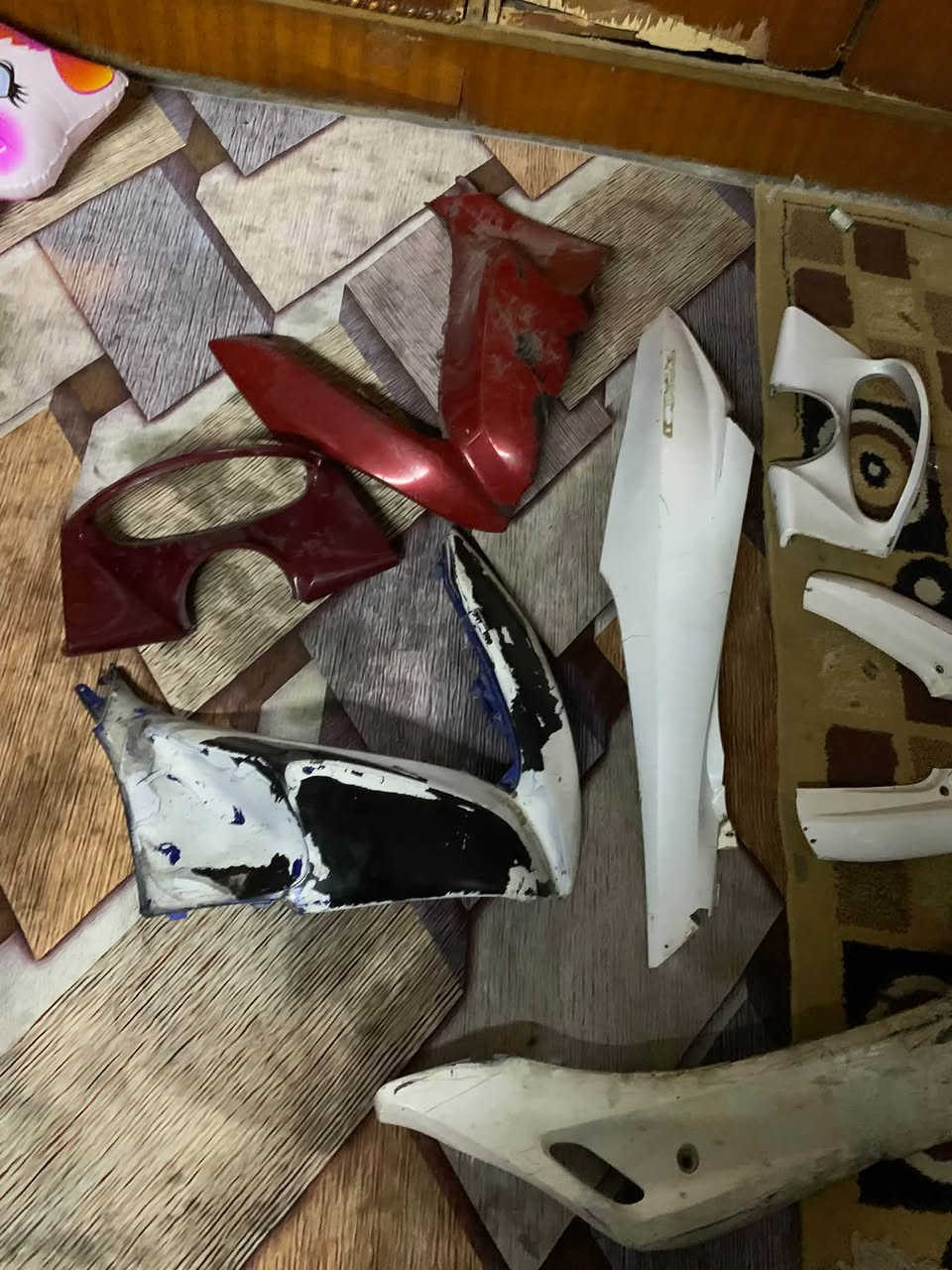 بي سي اکس • كفرات • يحتاج صبغ