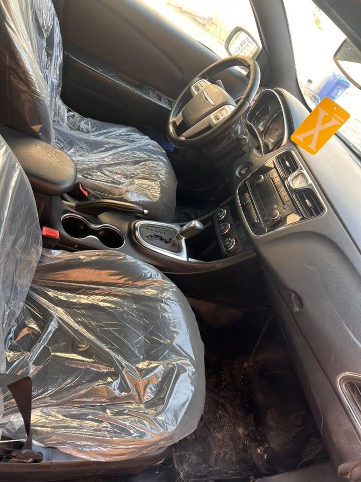 مرسيدس C200 • ٢٠١٢ • بدون تحويل