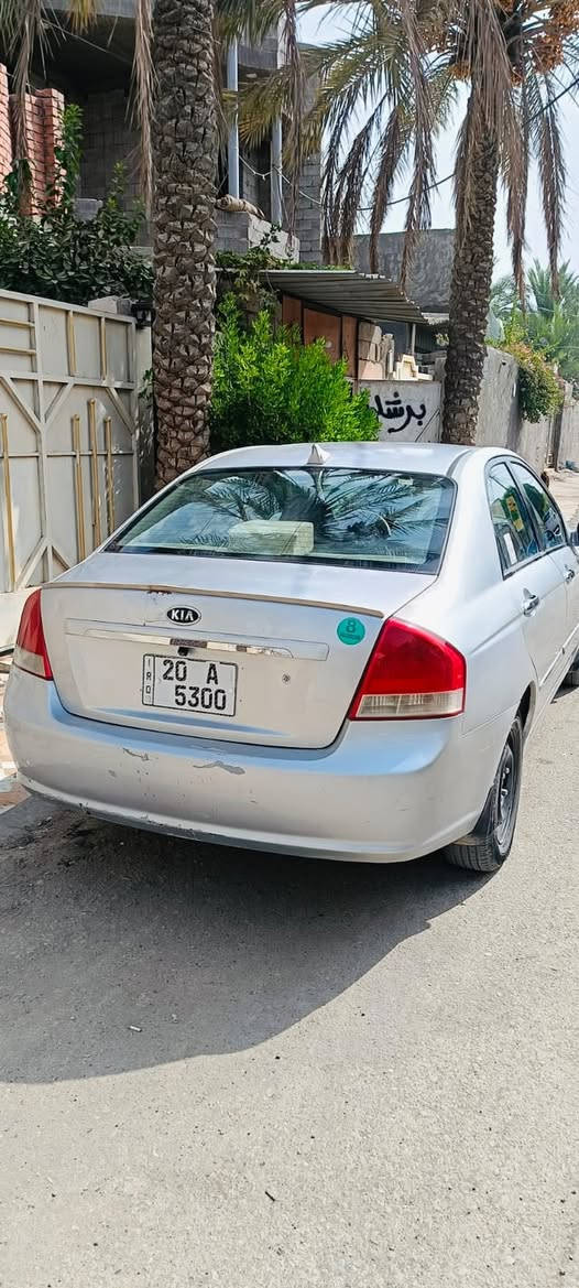 السلام عليكم  سيارة سبكترا موديل 2007 خليجي بيها ضربة ب جاملغ الأمامي الصدر بيها صبغ حزام اثر جراد محرك وكير كفالة محركها 1600 دوش  كير اوتماتيك سنويتها ال 2027 باسمنا شواصي خير من الله تبريد وتتدفئة خير من الله سيارة جاهزة خير من الله سعرها 77 وبيها مجال قليل العنوان ديالى بعقوبة ***********
