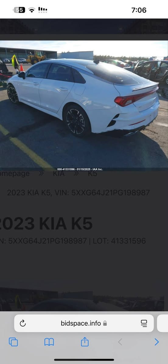 السلام عليكم k5 موديل 2023 جيتي لاين السعر 140 وبيهة مجال 
فول مواصفات داخل احمر بنراما تحكمات ستيرن رادار امامي خلفي جانبي نقطة عمياء تحديد مسار مواصفات الجيتي لاين معروفة

السيارة اني كاصهة من امريكة ع ايدي حادثهة فقط جاملغ و ربع البنيد بدون ايرباك السيارة الضربة مواصلة حتة الراديتر مابيهة لا شواصي ولا لغود  + سويتلهة سونار قبل كم يوم طلع بيهة حادث ب امريكة قبل حادث المزاد ومصلح ب امريكة  بيهة صفحة صبغ و موجود صورة السونار السيارة مابيهة ولا شخط داخل العراق استخدام منزلي مال طالب جامعة  الاستفسار ***********

نص مكتوب في الصور:
- Sales history with prices and images from the best vehicle 000-41331596 - 01/15/2025 - IAA Inc. bidspace.info
- 7:06 000-41331596 - 01/15/2025 - IAA Inc. omepage >> KIA >> K5 2023 KIA K5, VIN: 5XXG64J21PG198987 2023 KIA K5 N: 5XXG64J21PG198987 | LOT: 41331596 bidspace.info
- 7:06 000-41331596 - 01/15/2025 - IAA Inc. omepage KIA K5 2023 KIA K5, VIN: 5XXG64J21PG198987 023 KIA K5 N: 5XXG64J21PG198987 | LOT: 41331596 bidspace.info
- كار تشيك
- الكشف عن الصبغ السمكرة البارد التبديل الخدوش المحرك الكير المنظومات الكهربائية
- ***********
- ***********
- العنوان : بغداد - البياع - تقاطع درويش - مقابل المجمع السكني
- تاريخ الفحص 17-09-2026
- الوقت 7:28:35 PM
- اسم صاحب السيارة محمد عماد
- رقم السيارة 11 Z96418
- النوع والموديل كيا كي 5 / ابيض 2023
- ملاحظة : الفحص نافذ لمدة 3 ايام من تاريخ الفحص
- الجانب الايمن صبغ ومفتوح جامغ أمامي - طخة وبارد باب أمامي - طخه جامغ خلفي - رصعات وخدوش في الجانب
- الجانب الايسر صبغ ومفتوح جامغ أمامي - صبغ ومفتوح باب أمامي - صبغ ومفتوح باب خلفي - صبغ تكمة - صبغ وقص تكمة داخلية - قص وتبديل جامغ خلفي
- المصد الخلفي تبديل وصبغ قبق الجنطة - تبديل وصبغ دعامية - ضرر وتصليح داخل قبق الجنطة
- الجزء العلوي قمارة غير مفحوصة
- المصد الامامي صبغ ومفتوحة دعامية - صبغ ومفتوح بنيد
- الفحص النهائي للعيطة المرقمة : 11 Z96418 النوع والموديل كيا كي 5 / ابيض 2023 بتاريخ 17-09-2026
- CAR CHECK