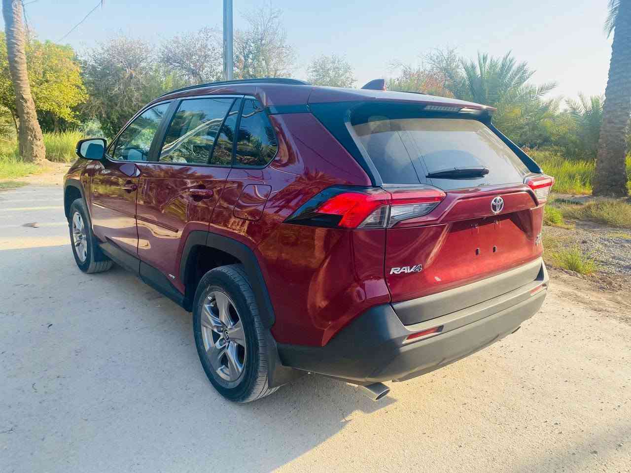 RAV4   XLE   2025   HYBRID
السيارة اخت الكلين 
بدون ارباك 
بدون تبديل 
بدون صبغ 
بدون شواصي 

كلشي بيها بلادي غراضها كلها جتي وياها 
بس شديتهن، ما اشتريت الها اي قطعة حتى راديتراتها بلادية حتى الدعامية هم بلادية

ماشية ٣٥ الف 

السيارة بدون اي نقص

رقمها مجاني تترقم جميع المحافظات ما عدا الشمال 

مكاني ديالى بعقوبة 
للأستفسار اكثر الاتصال على الرقم 

***********

