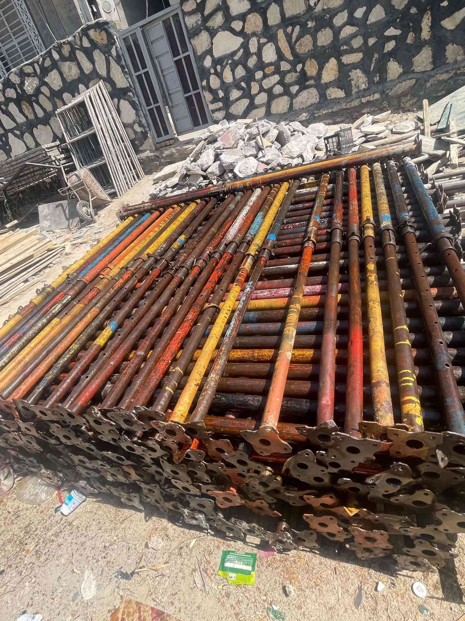 السلام عليكم جكات عجمان الإماراتي الأصلي العدد  ٣٠٠وحاضن العدد ٥٠ العنوان بابل سعر مناسب ***********
