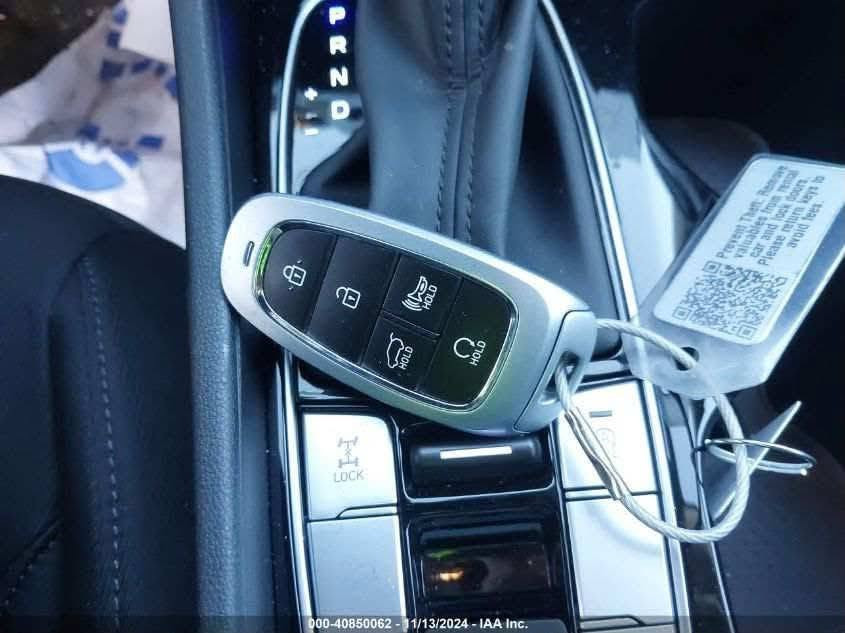 للبيع توسان رقم بغداد مويل 24 وارد امريكي
السياره بوضع الزيرو ماشيه 26 الف كيلو فقط سياره مامتعوبه نهائيا
مواصفات السياره

بصمة تشغيل بصمة ابواب كشن كهرباء صندوك كهرباء تحكمات ستيرن حساسات امامي خلفي رادارات وباقي موصفاتها المعروفه السياره فقط بدون فتحه

مكان السياره ديالى بعقوبه للاستفسار الاتصال ***********
