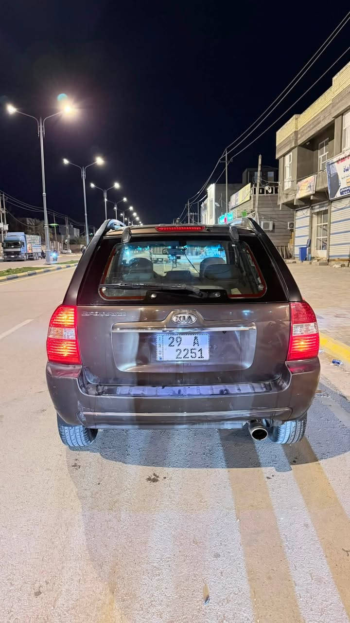 اللون : جوزي
الرقم : واسط بأسمي تحويل مباشر

بيها جاملغ صبغ( بدون ضربة بدون دواخل ) 

گير و محرك شرط فول نضافة و بدون فتح 

السعر : 95$
الرقم : ***********
