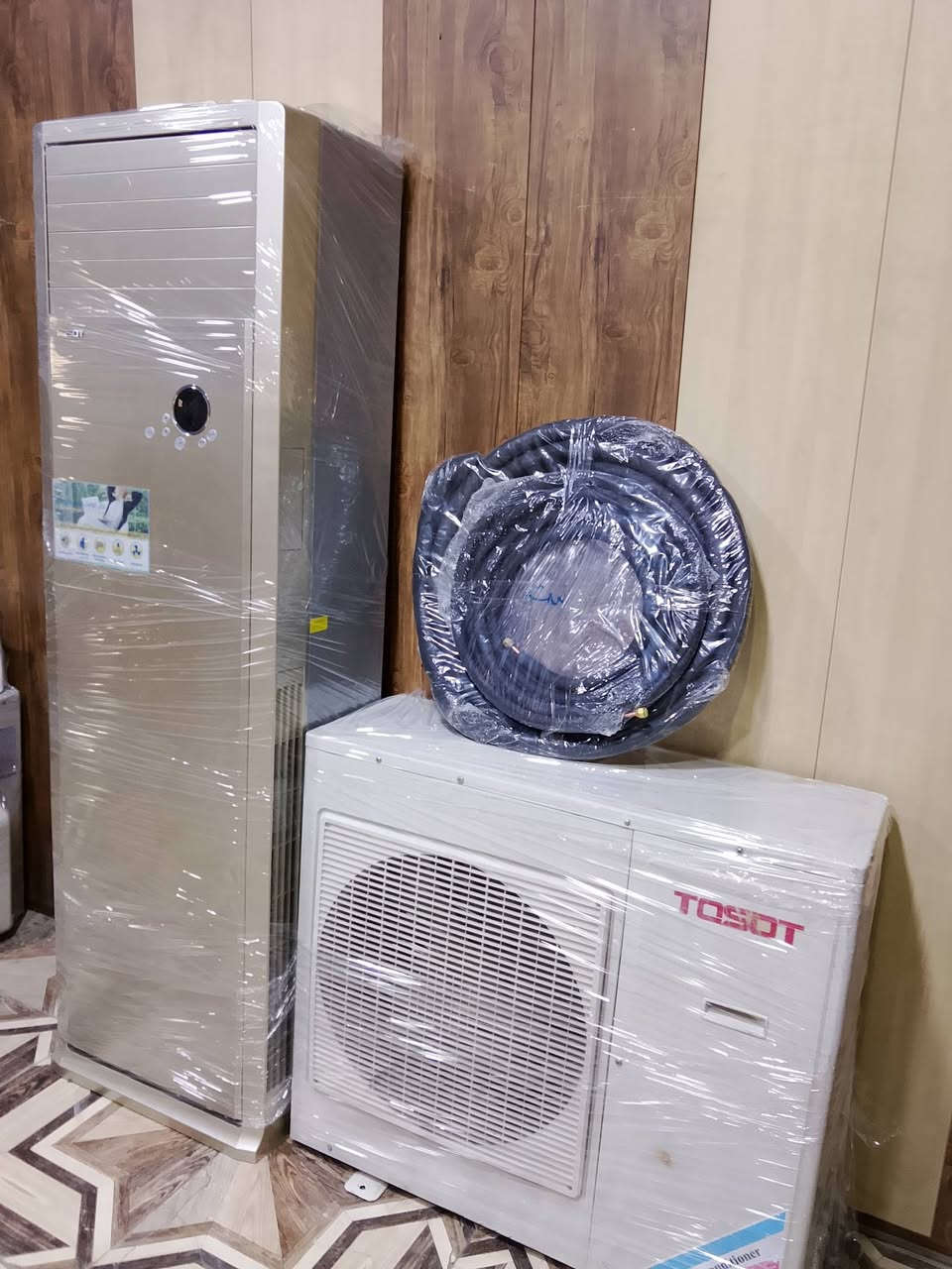 سبلت كنتوري حجم 3 طن نوع توسوت نوع الغاز 22 مكفول كفاله عامه من اي تصليح على وضع الشركه تبريد ثلج حار بارد غاز مقفول كامل مع كل ملحقاته ضمان 10 ايام سعر 850 المكان غزاليه نهاية شارع المركز اتصل او وتساب ***********
