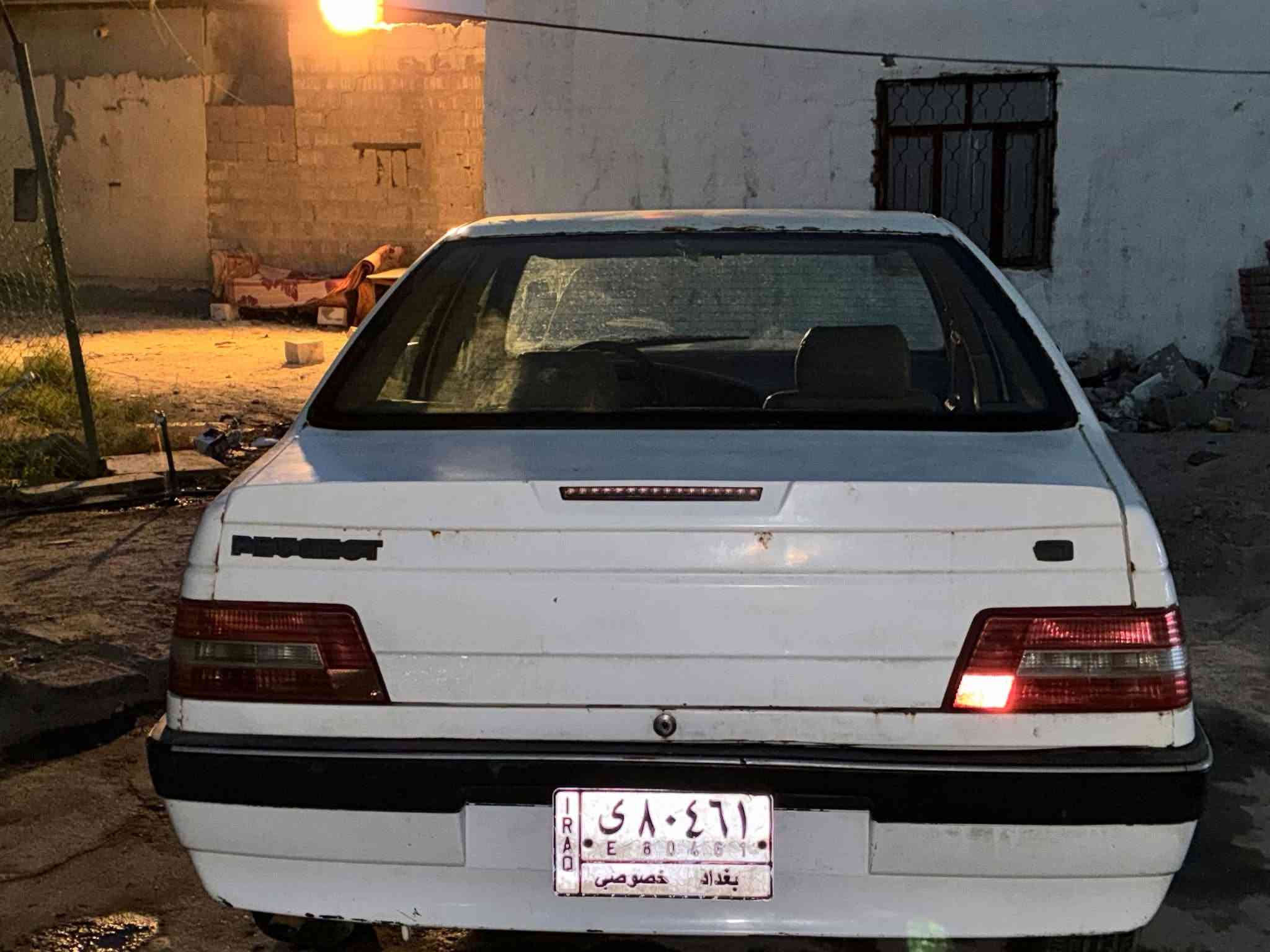ابيجو 405رقم بغداد مكينه وكير كفاله راعيه موجود بيع اقصاد 26تدفع نص مبلغ والباقي حسب الاتفاق موجوده بلبصرة شراي يجي خاص ***********
