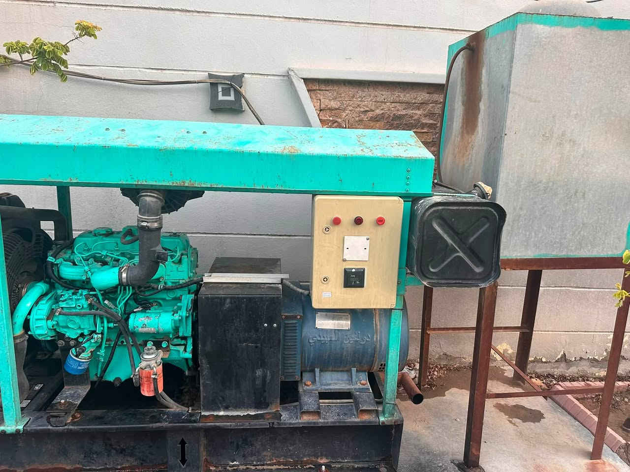 سلام عليكم
مولد بستة نضيف جدا مال بيت 40كيفي

مولد اوتو تشغيل مع مقطورة كاز 
السعر (27)ورقة العنوان ديالي المقدادية حي العسكري 
***********@إشارة
