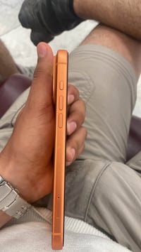آيفون ١٧ برو ماكس • ٢٥٦ • بطارية ٩٧%