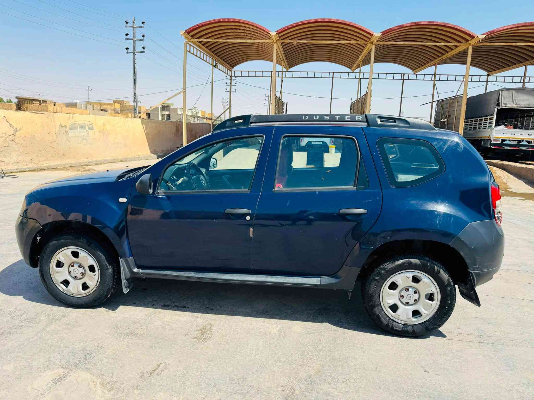 🚗 رينو داستر 2018 للبيع – بشرط الكفالة 🚗
للبيع سيارة رينو داستر موديل 2018 (نيلي / أزرق داكن)، أخت الجديد ونظيفة جداً.

📌 المواصفات والتفاصيل:

 الكفالة: كفالة عامة (كير، محرك، كشر) بشرط الفحص.

 الرقم: رقم قادسية (الديوانية) / مداورة ثاني يوم.

 الشاشة: شاشة أندرويد لمس حديثة.

 الداخل: التخم والداخلية مغلفة أحمر ونظيفة جداً.

 التبريد: شغال وثلج ❄️

 الإضافات: حوامل سقف (Duster)، حساسات، وباقي المواصفات الفول.

📍 المكان: الديوانية

📞 للتواصل والاستفسار (اتصال أو واتساب): ***********
