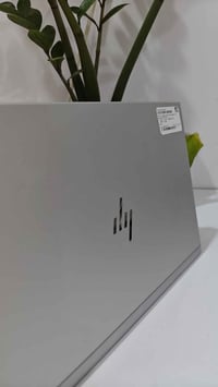 HP EliteBook 840 G8 • i7-1165G7 • 16 جيجابايت