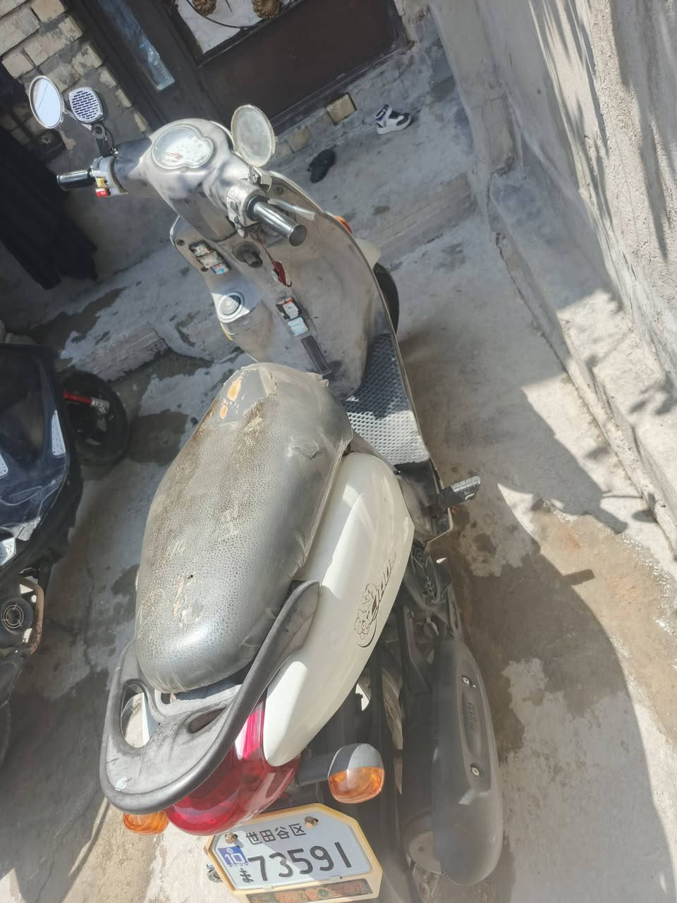 سلام عليكم درجه البيع فله كلش نضيفه مكينتها خير من الله دراجه ختم واحد كلش حلوه وكاعده سعر 700 وبيه مجال بسيط الشراي مكان بغداد البياع شرطه الخامسه رقم التصال***********

