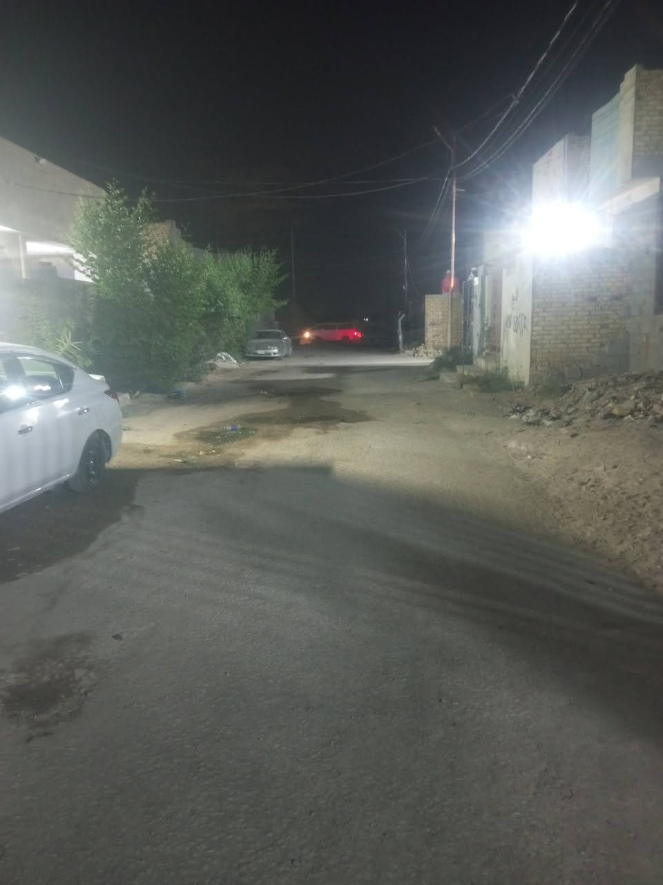 بيت للبيع 100 متر طابو زراعي قرب كره الغدير شارع المطحنه بنيان بلوك بنيان درجه اولى بدون بدون تطبيق ارضيه بالنجف سعر 23++***********
