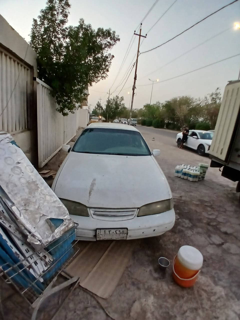 سلام عليكم سياره للبيع برنس رقم قادسيه تريد تحويل تريد وكاله سعره ٢٣ورقه او بيه مجال مكاني واسط العزيزيه محرك نضيف كير نضيف رقم راعيه ***********
