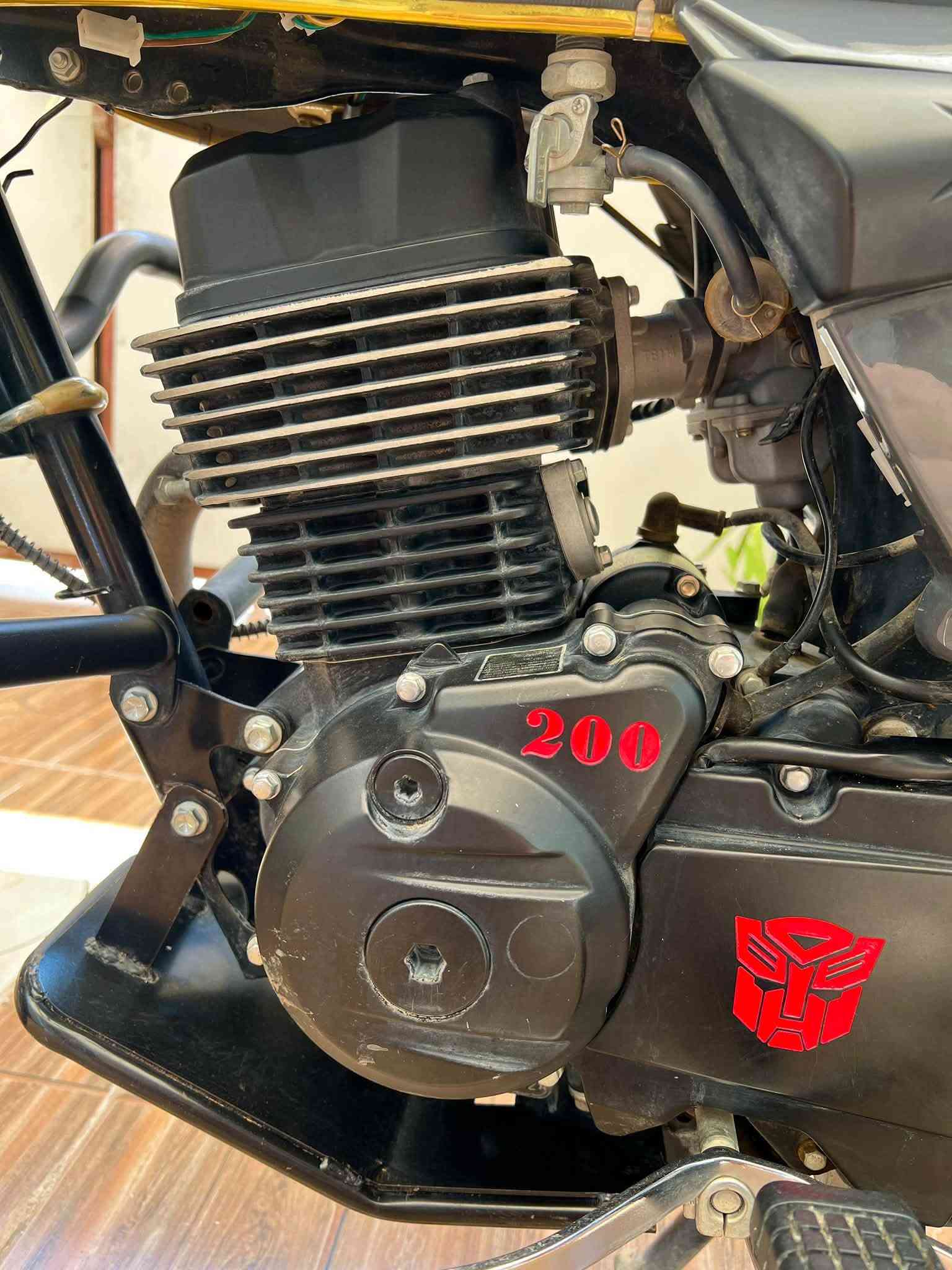 السلام عليكم
دراجه سونك N-MAX موديل 26
مكينه 200cc ضاغطة وزنجيل CBF
كفاله عامة شرط مكينه بعدها وضع شركة
استخدام شخصي اوراق سكنر
السعر ٩٥٠ قفل
مكاني ناحية كنعان
للتواصل وللاستفسار ***********
