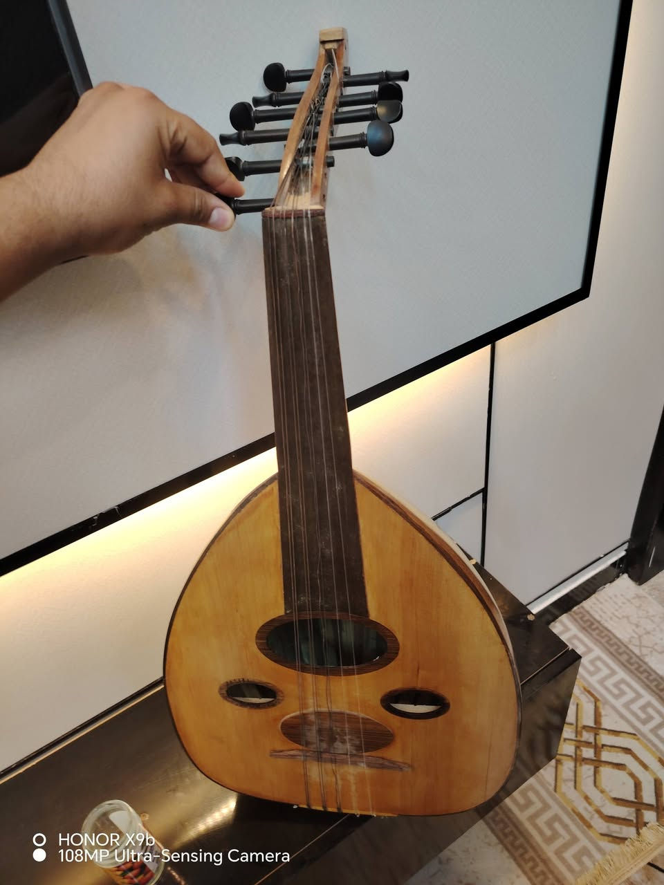 سلام عليكم عود صاج للبيع اصلي النضافه 99/100
السعر 225 وبي مجال العنوان البصره الحيانيه اولاين
للستفسار ***********

