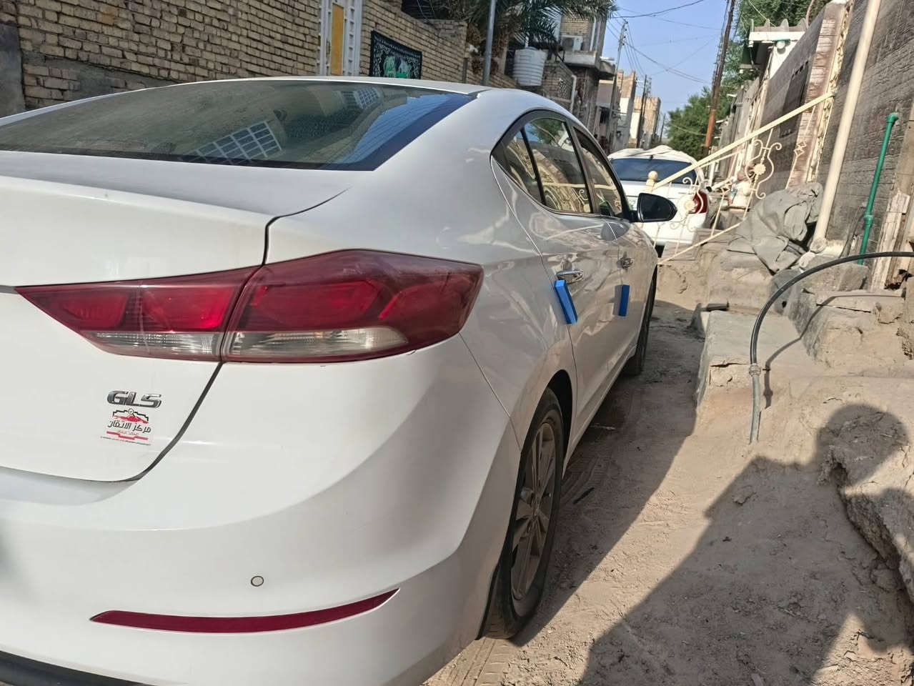 النترا خليجي مكفوله كفاله عامه
محرك دوش 
موديل 2018 رقمها بغداد 
رقم نكليزي باسمي سنويه 2028
دبل اشاير. فتحه بالقماره 
شراي هلا بي ***********
