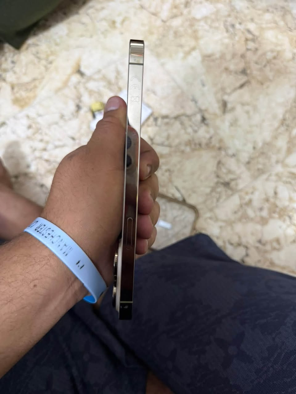 سلام عليكم
جهاز 14 برو ماكس ماستر جديد
 بطاريه93بلاديه 
السعر 850 وبي مجال قليل 
رقم ***********
الشراي يتصل
