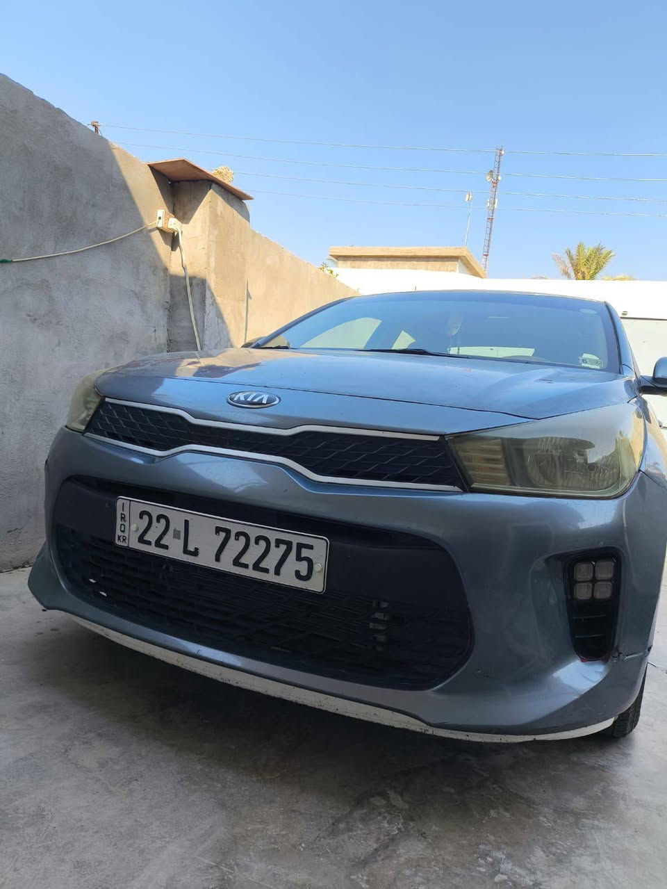 السلام عليكم
كيا ريو موديل 2020 ماشية 71 الف كم فقط رقم أربيل أبو السنوية بيته بلكاظمية شرط التحويل نظيفة كلش بيه الدعامية والبنيد فقط والباقي مقفولة ومرفق صور الحادث ومصلح البنيد نفسه  بعدة مامصبوغ ترايه جديد بيع سريع بدون مراوس مكان السيارة بغداد رقم الهاتف ***********
