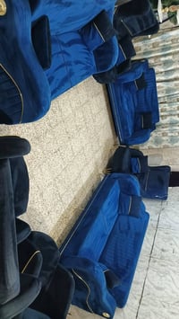 كنبة • بدون تفاصيل